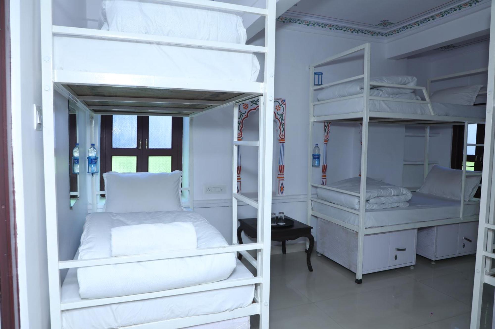 The Mama Hotel - Rooms And Dormitory อุเดเปอร์ ภายนอก รูปภาพ
