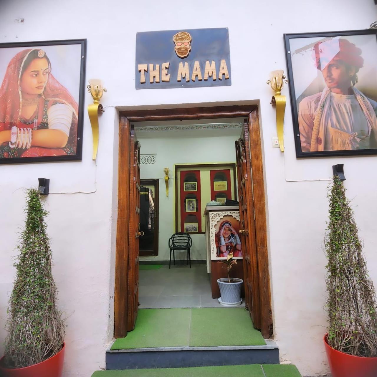 The Mama Hotel - Rooms And Dormitory อุเดเปอร์ ภายนอก รูปภาพ