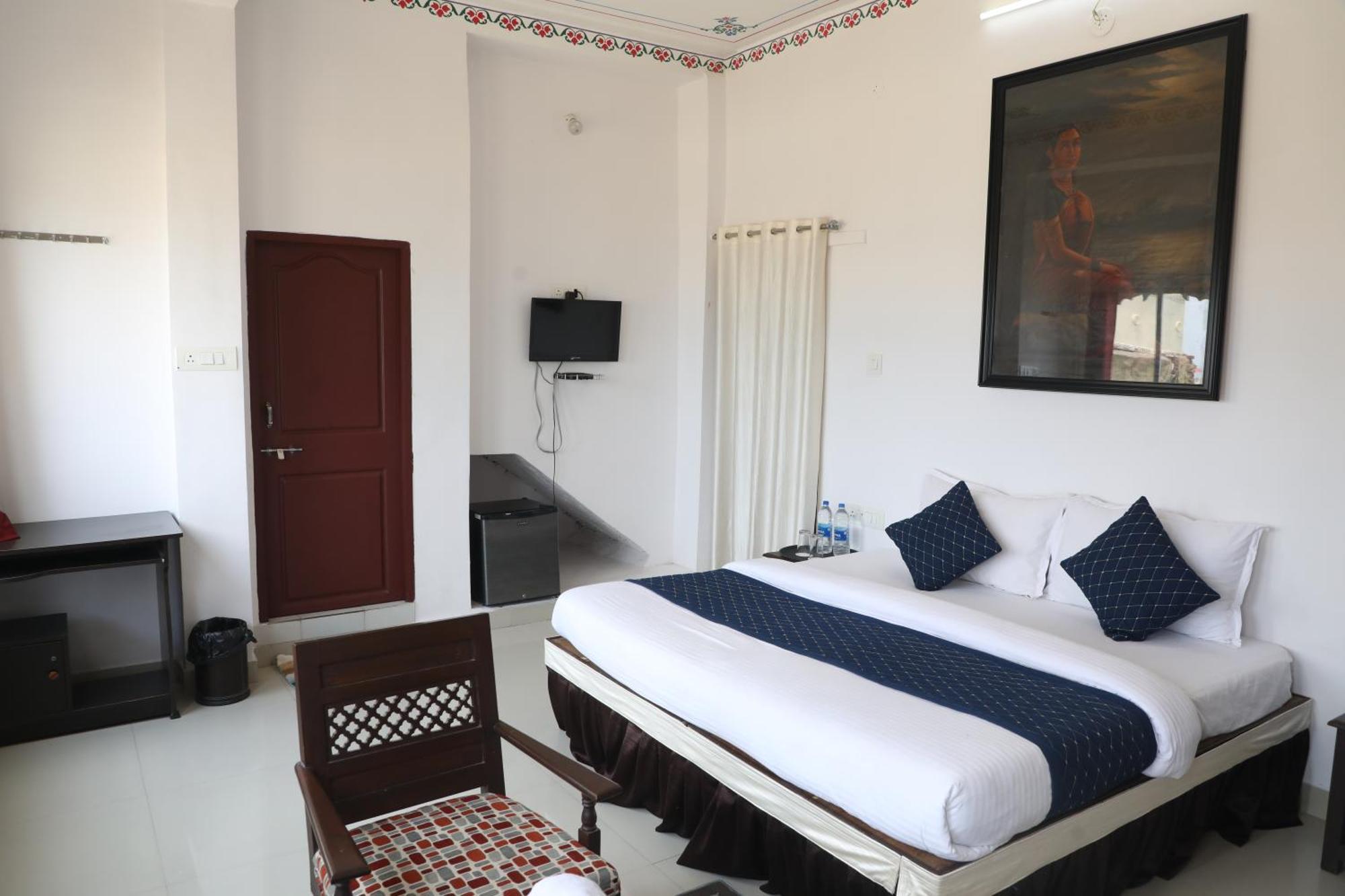 The Mama Hotel - Rooms And Dormitory อุเดเปอร์ ภายนอก รูปภาพ